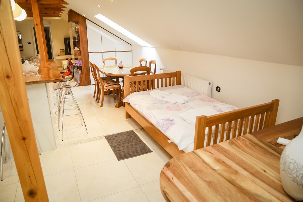 Apartment Carolija *